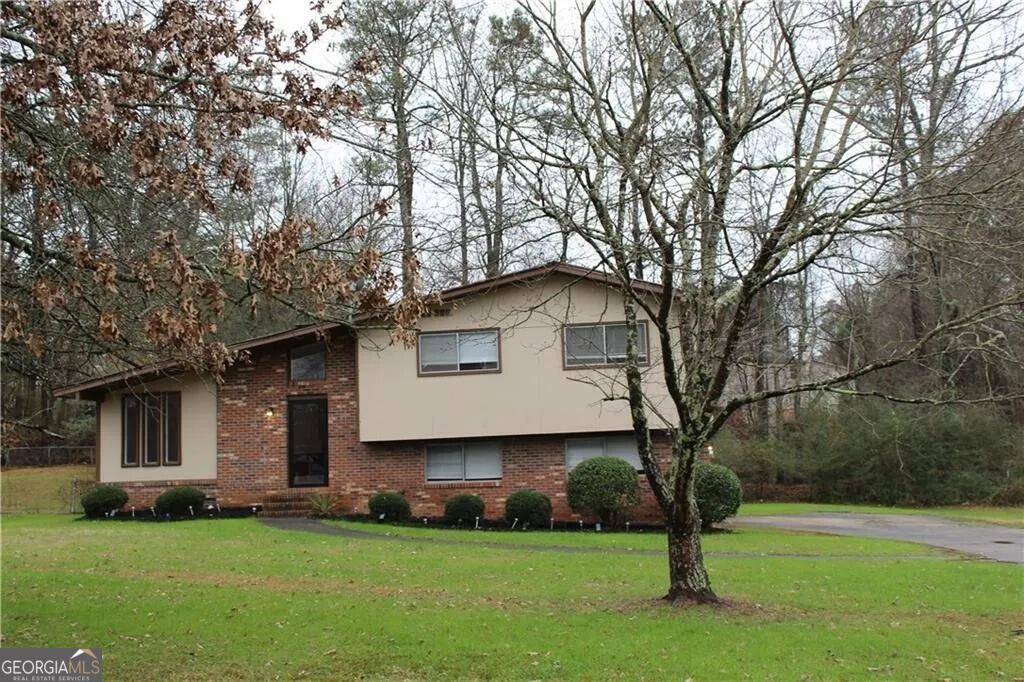 Photo one of 2405 Falls River Dr Lithia Springs GA 30122 | MLS 10439971G