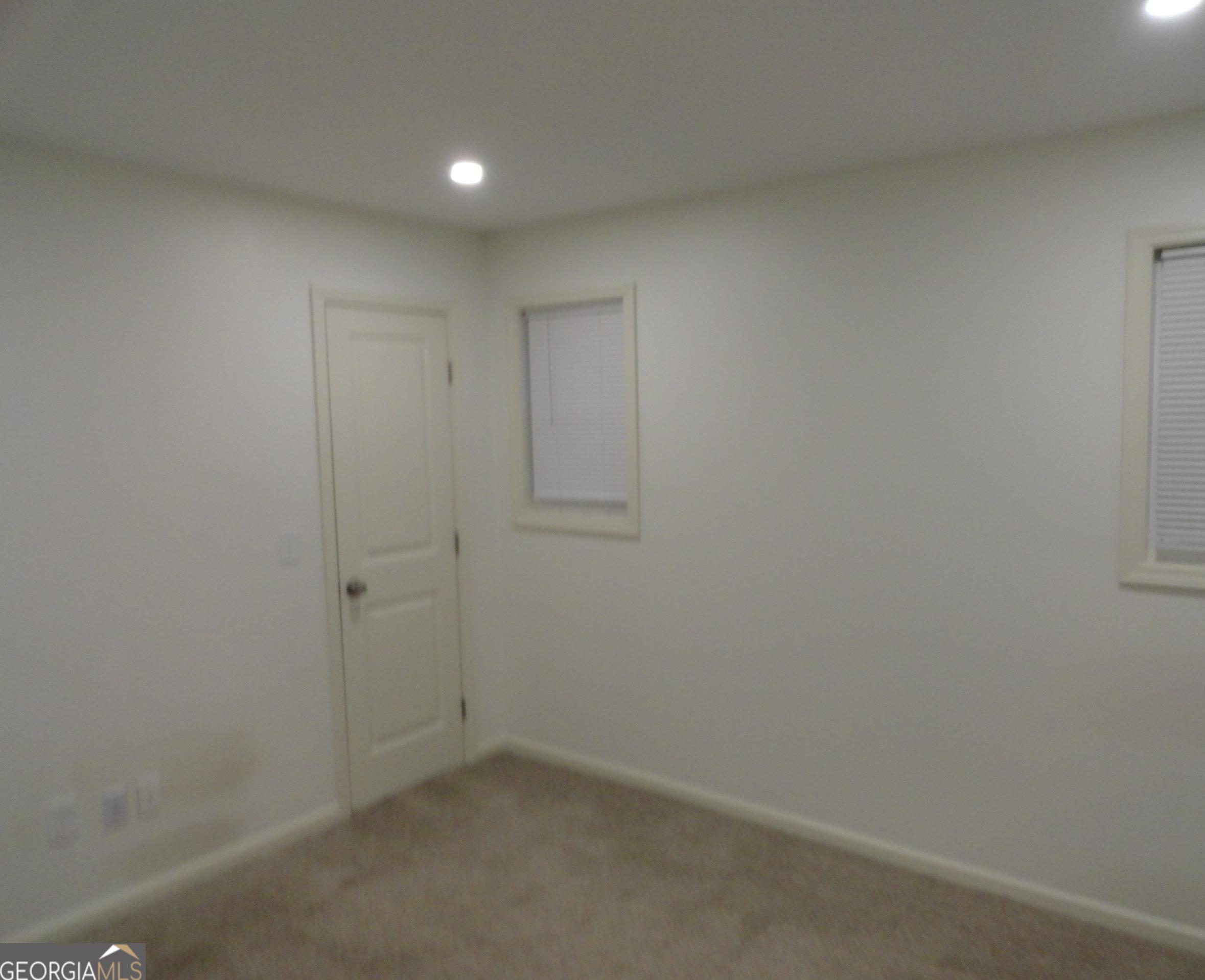 Photo #6