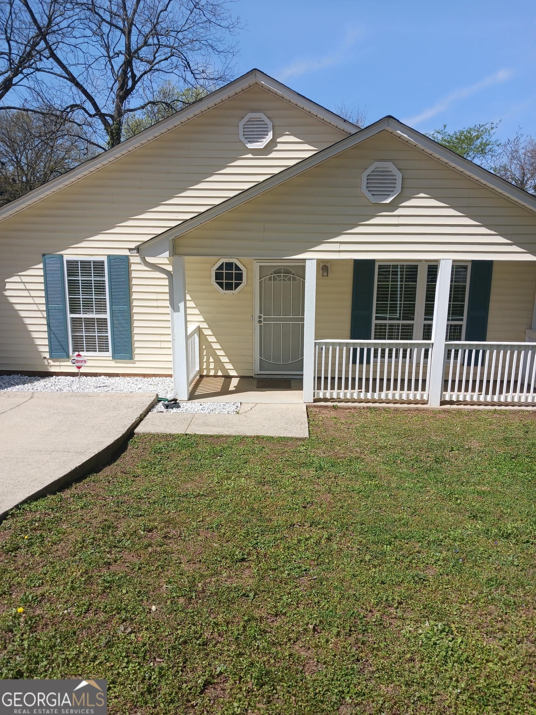 Photo one of 1059 Garibaldi Sw St Atlanta GA 30310 | MLS 10451413G