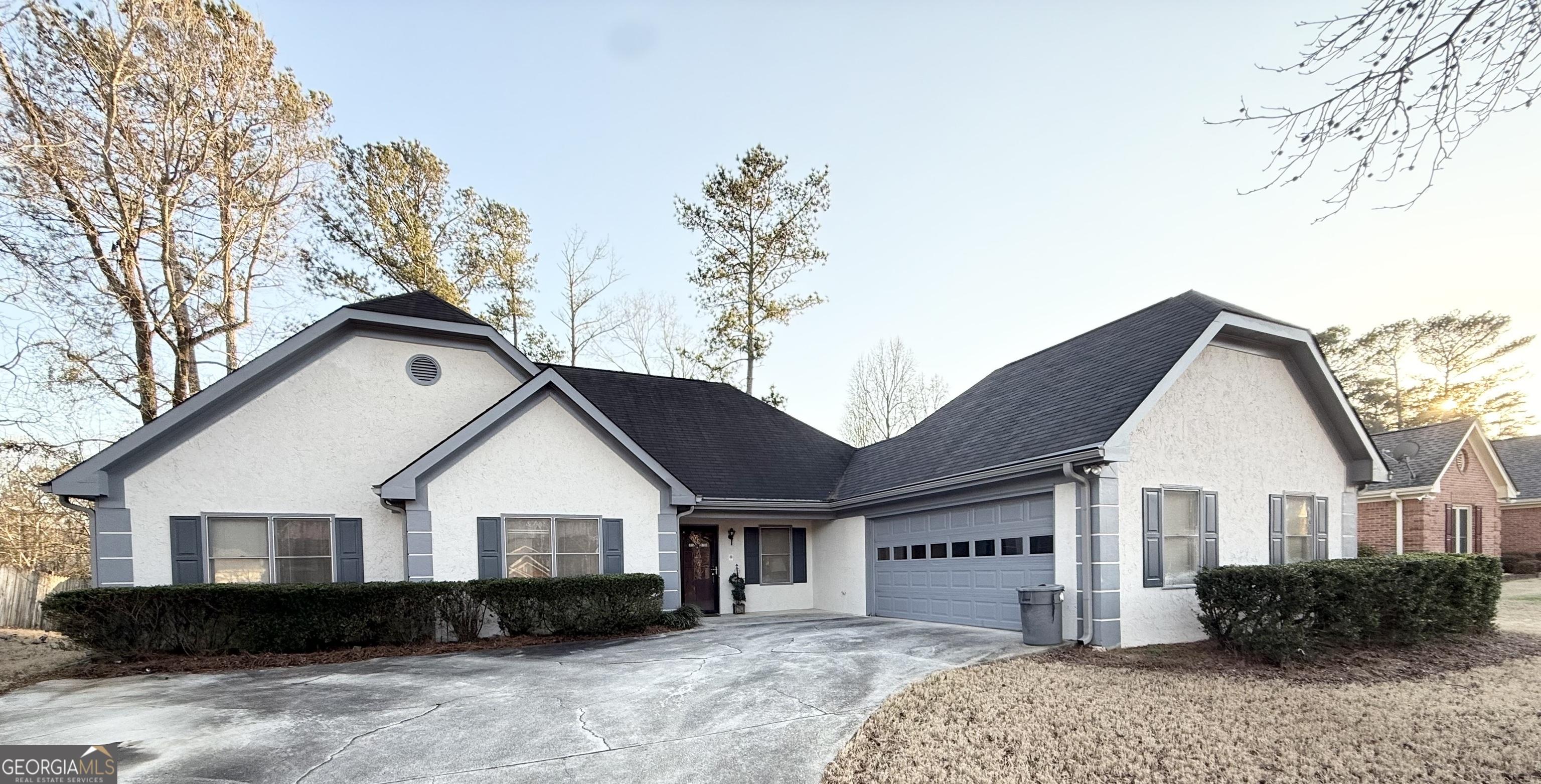 Photo one of 2768 Southpark Sw Blvd Conyers GA 30094 | MLS 10467595G