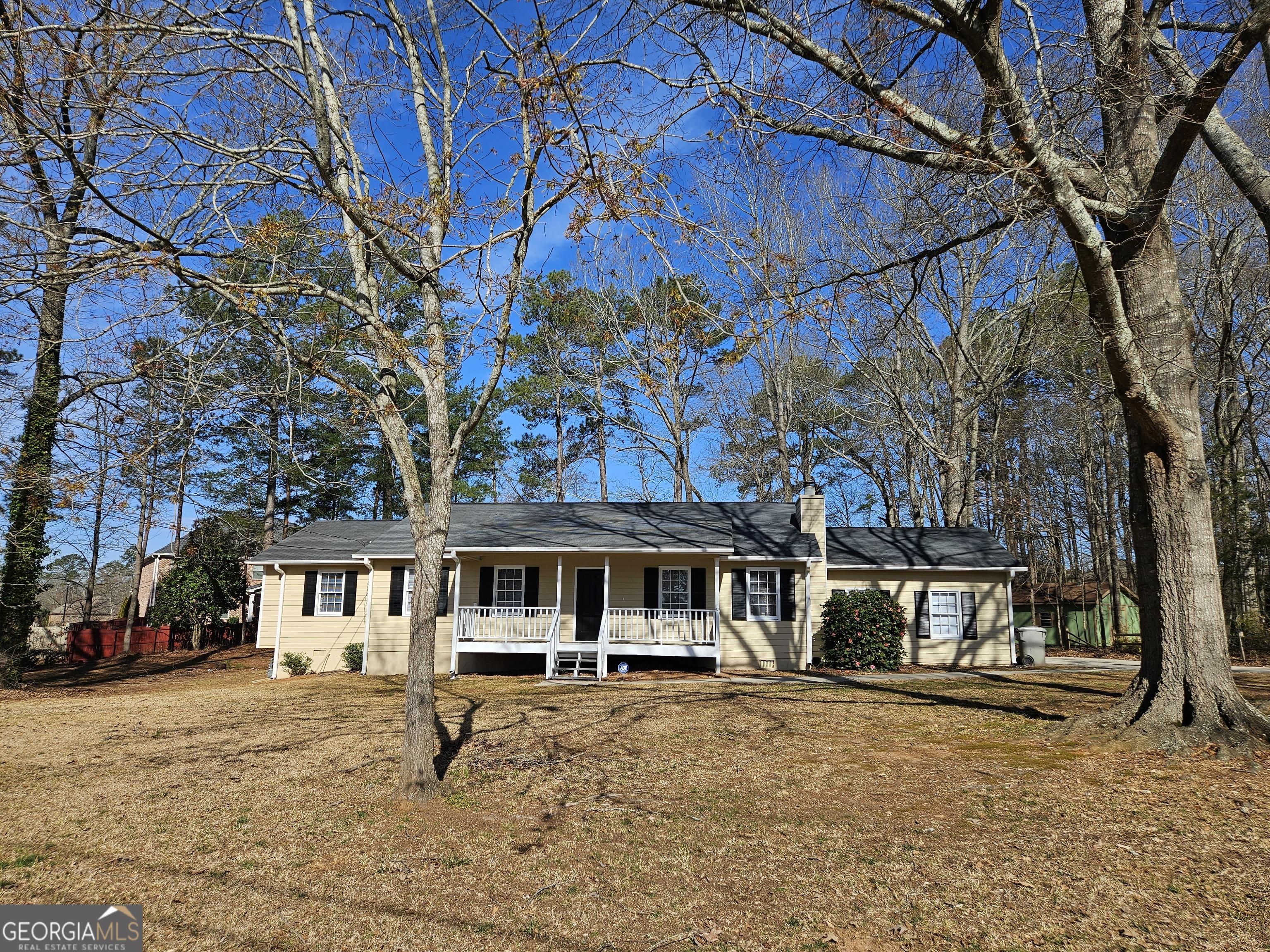 Photo one of 245 Kim Trl Stockbridge GA 30281 | MLS 10473686G