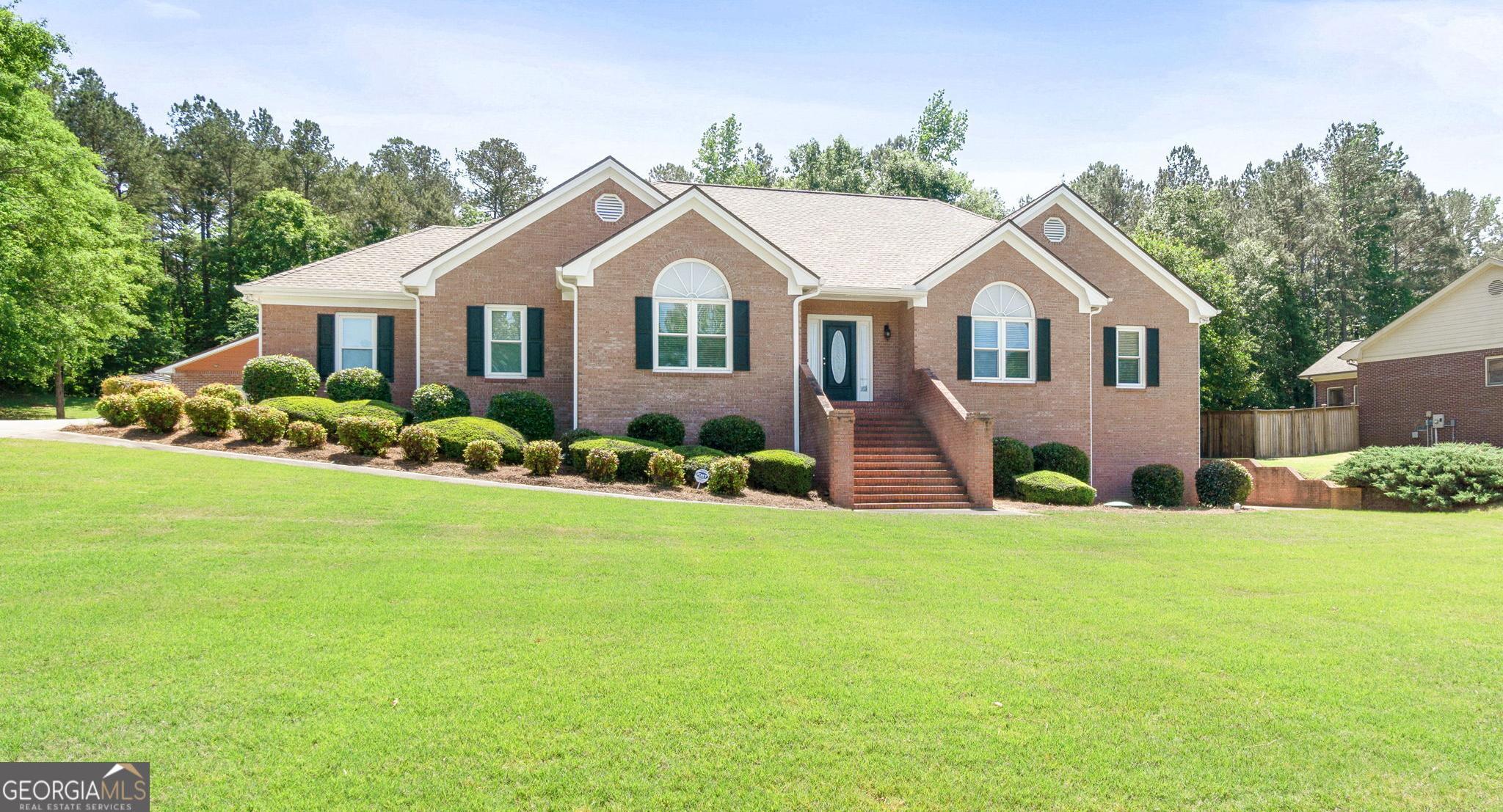 Photo one of 605 Clearwater Ct Mcdonough GA 30252 | MLS 10476281G