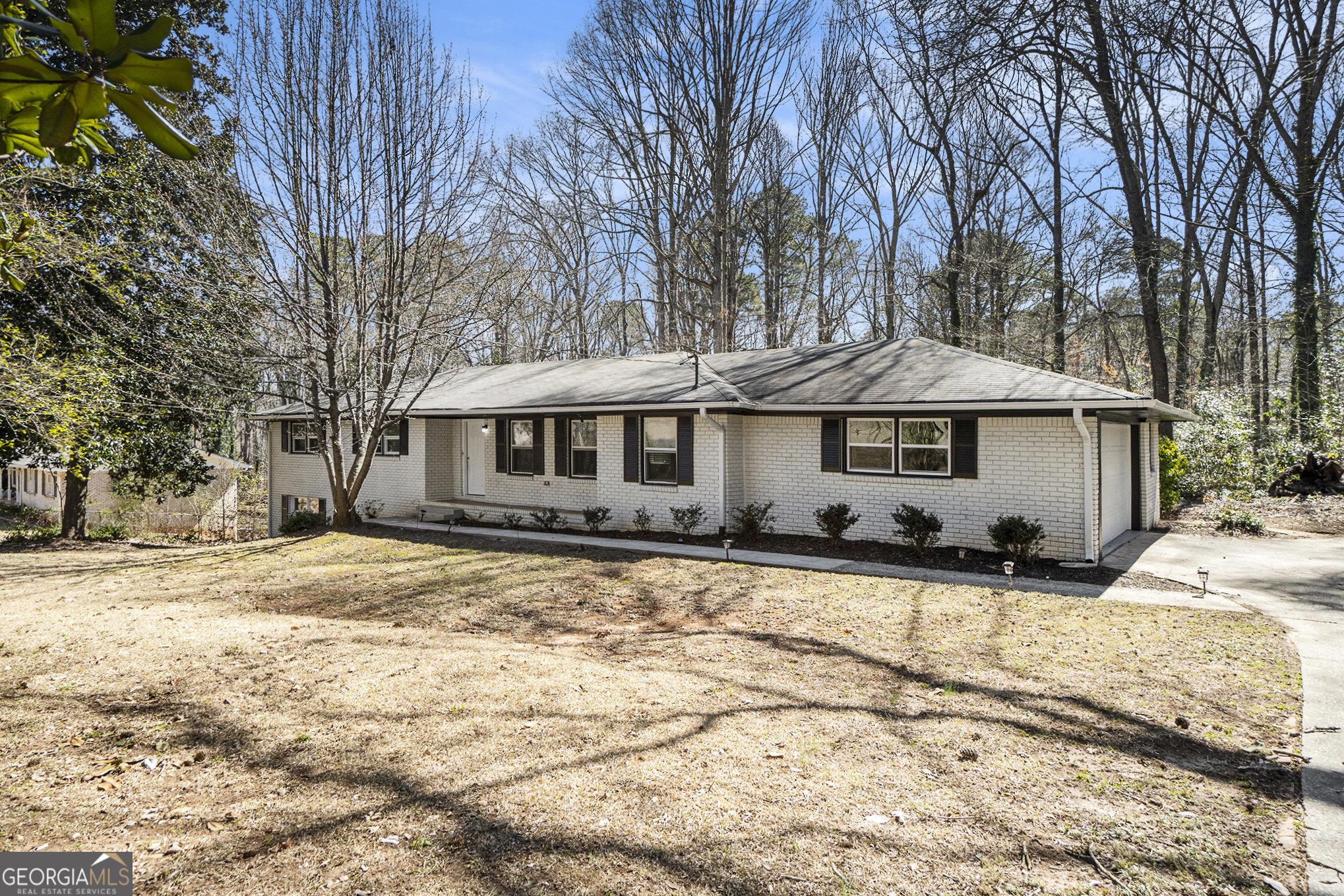 Photo one of 5595 Richland Dr Douglasville GA 30135 | MLS 10476398G