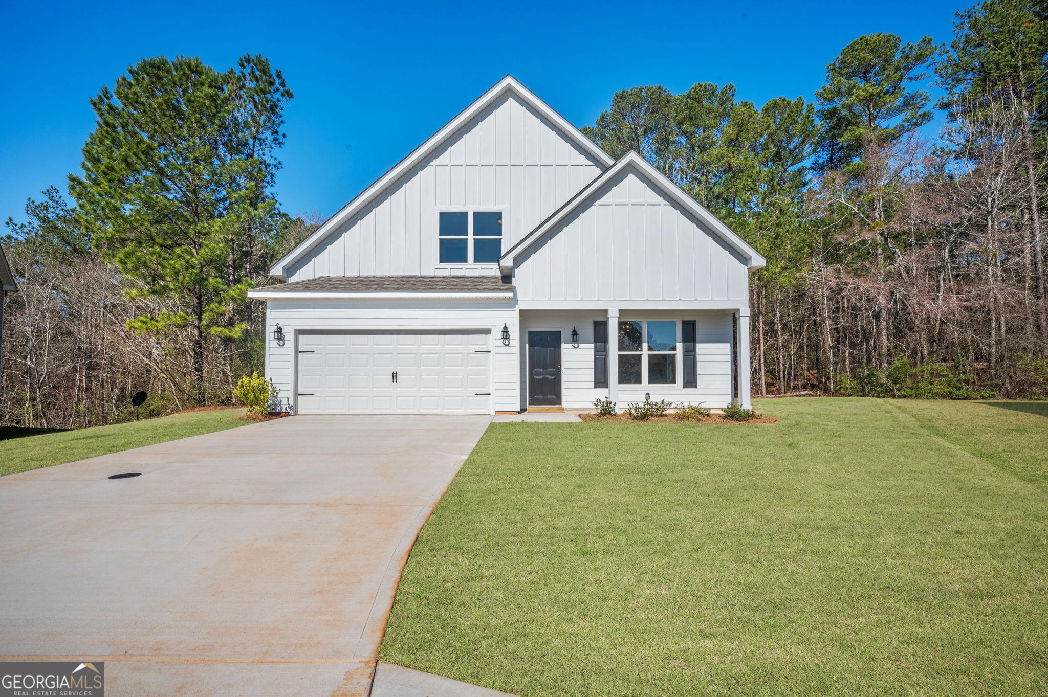 Photo one of 105 Creekside Knl Grantville GA 30220 | MLS 10483230G