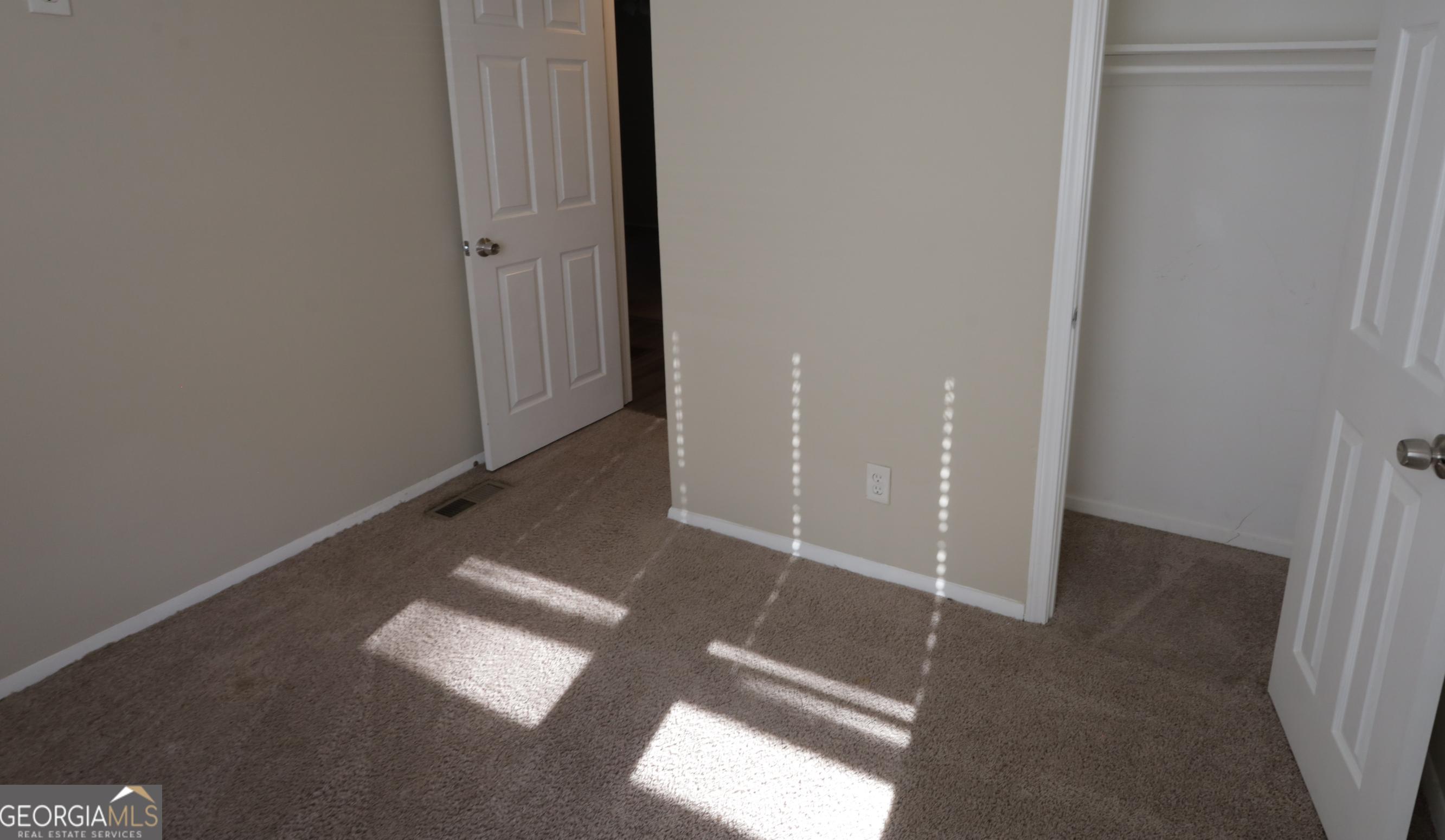 Photo #11