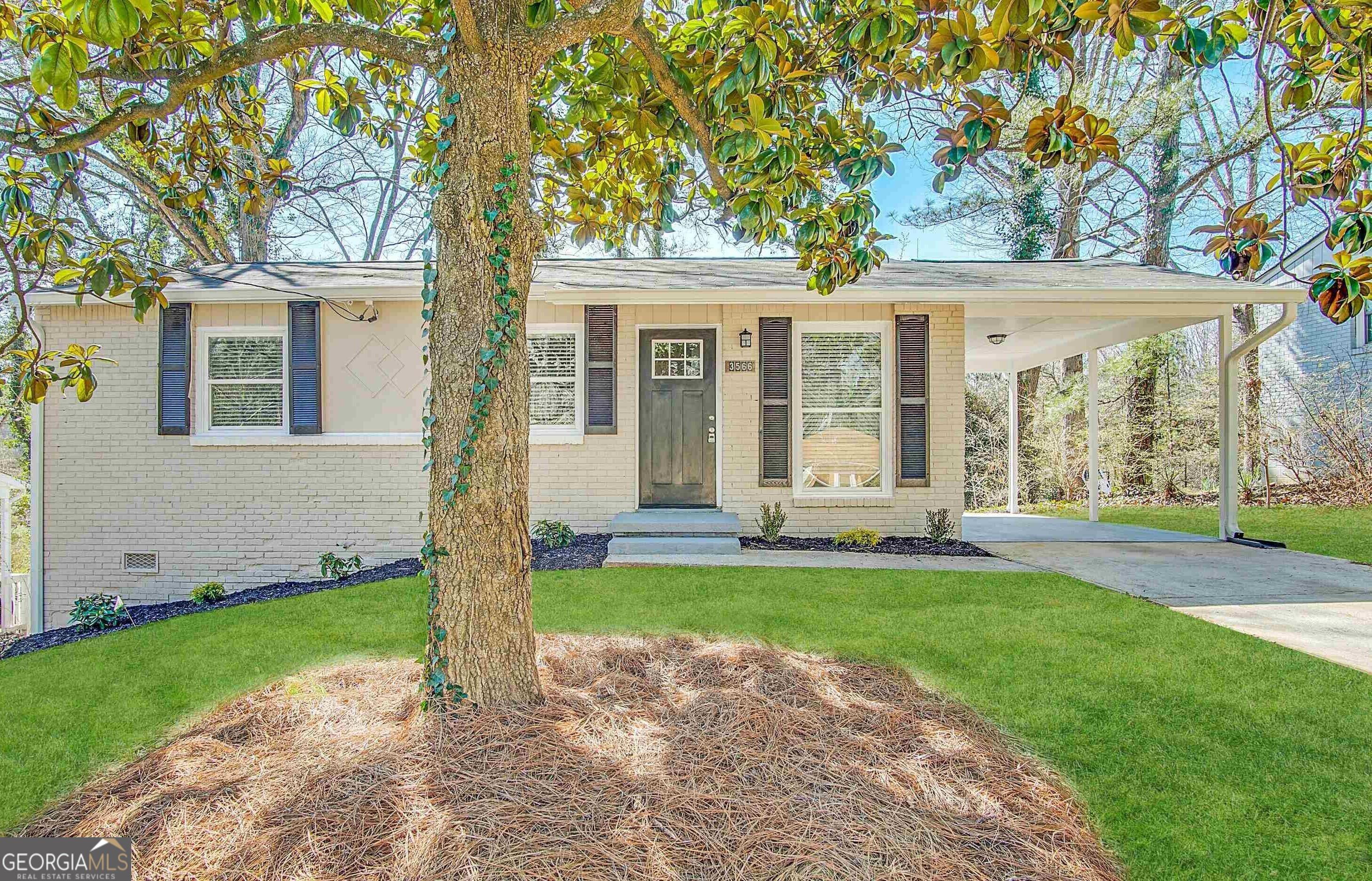 Photo one of 3566 Fairlane Nw Dr Atlanta GA 30331 | MLS 10490765G