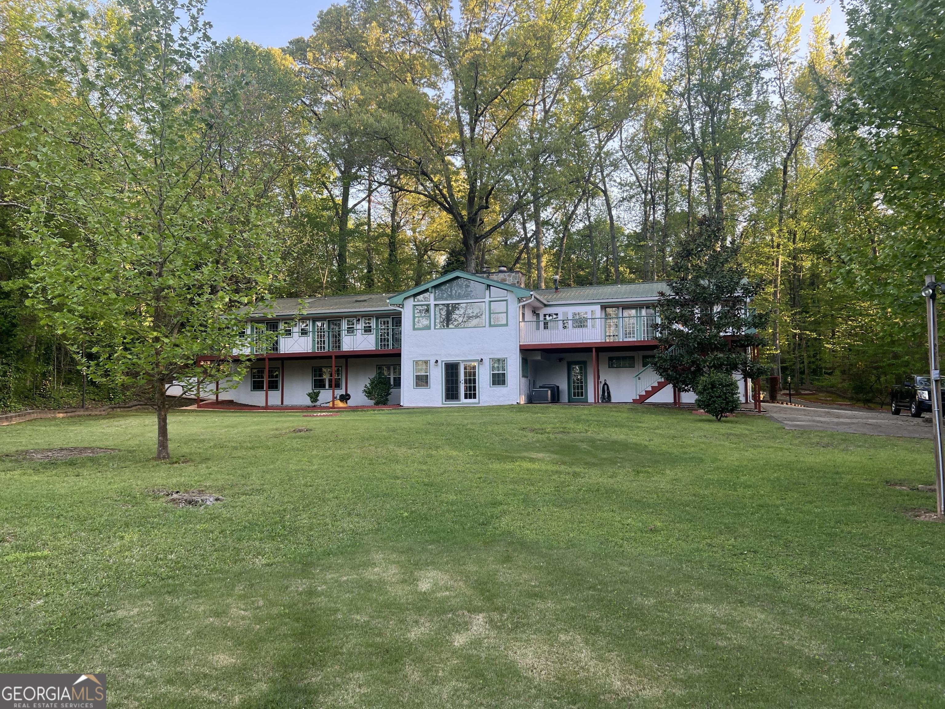 Photo one of 2316 Emerald Dr Jonesboro GA 30236 | MLS 10497022G
