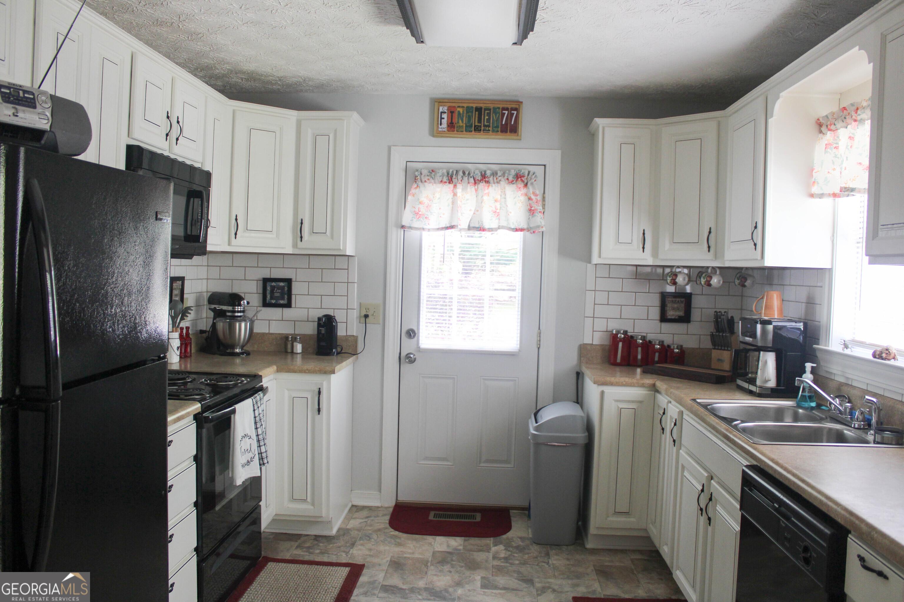 Photo #33