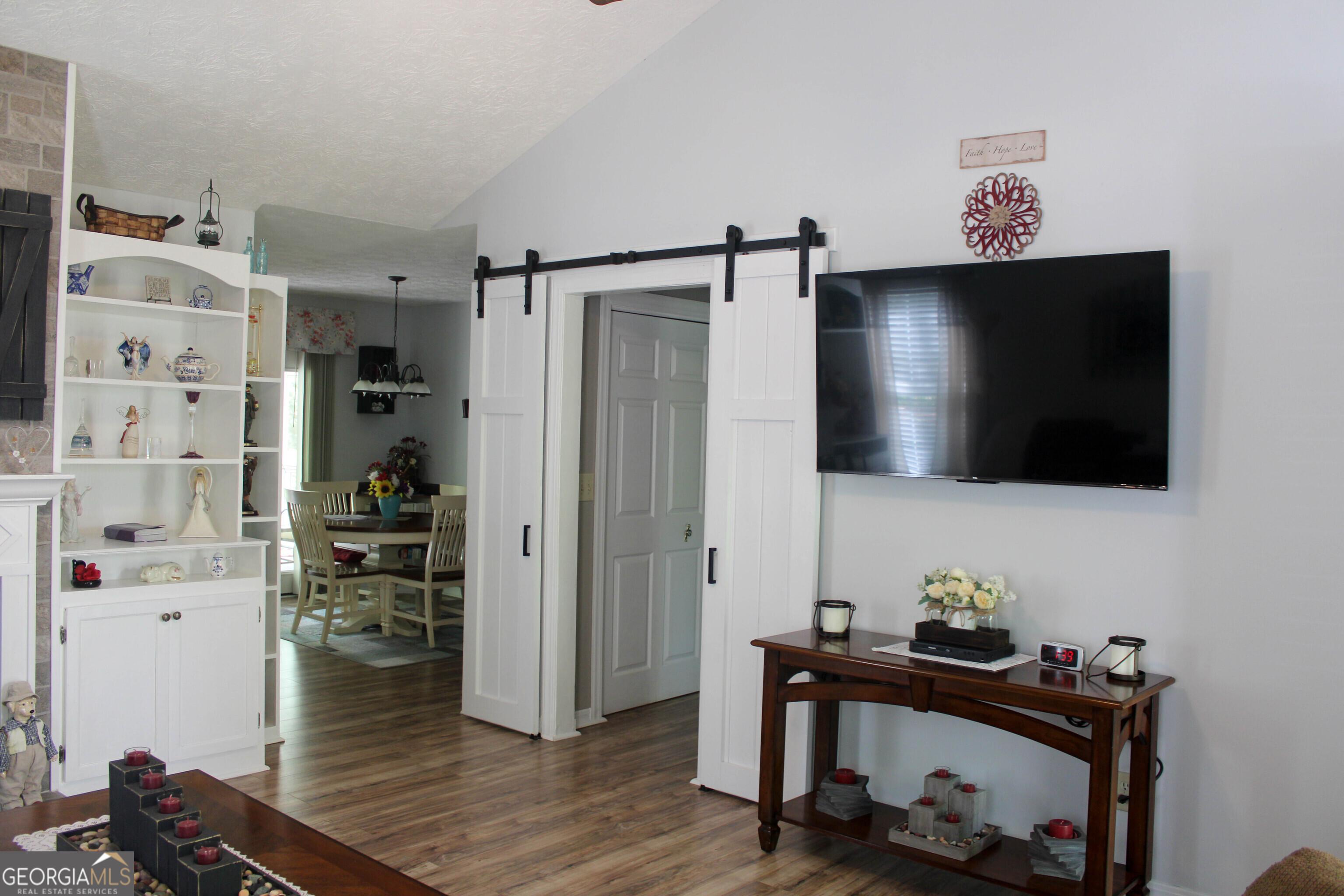 Photo #28