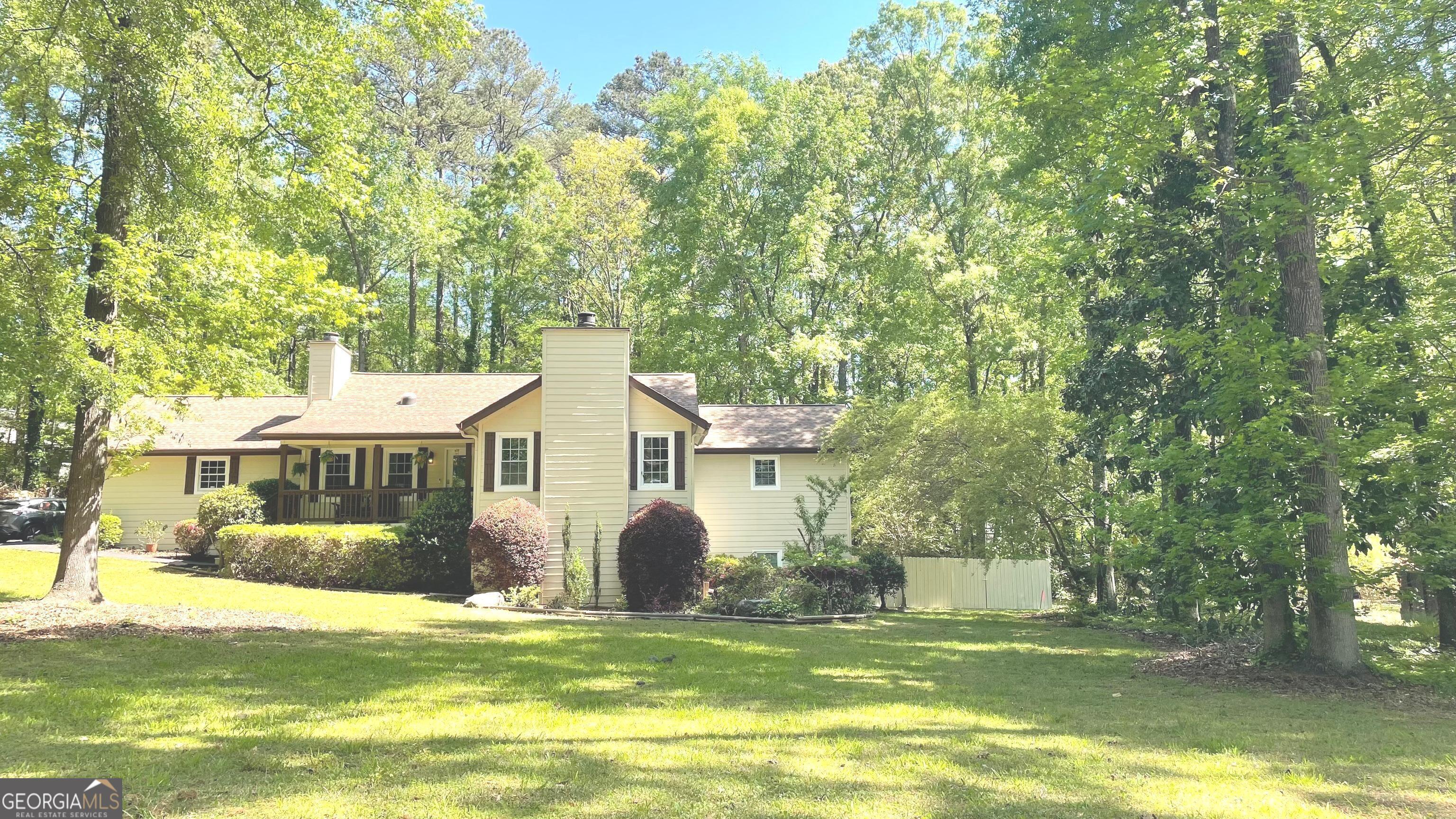 Photo one of 15 Perthshire Dr Peachtree City GA 30269 | MLS 10503716G