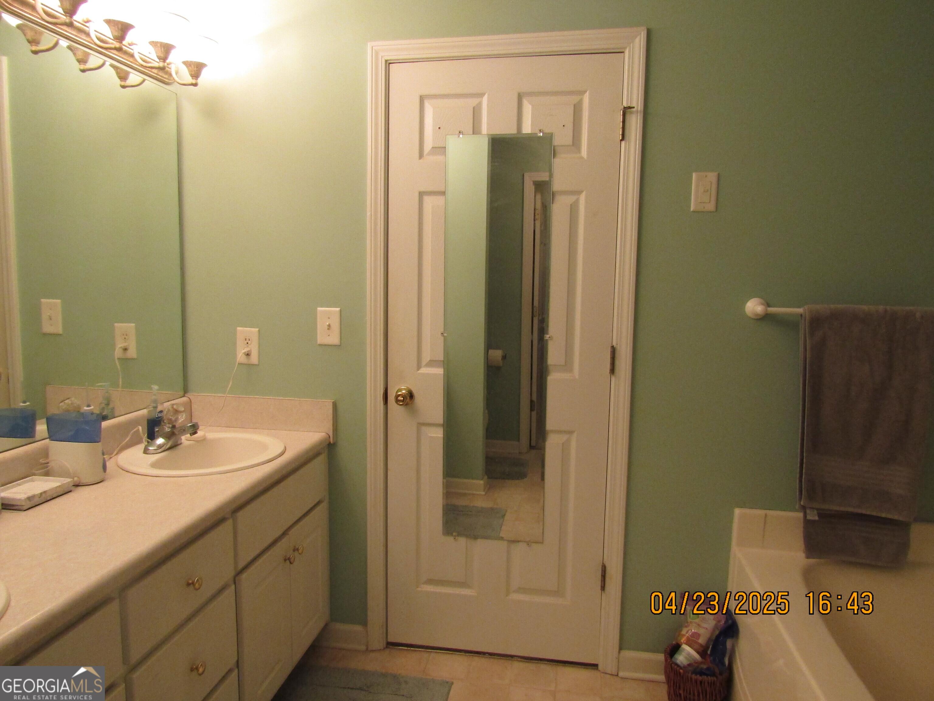 Photo #23