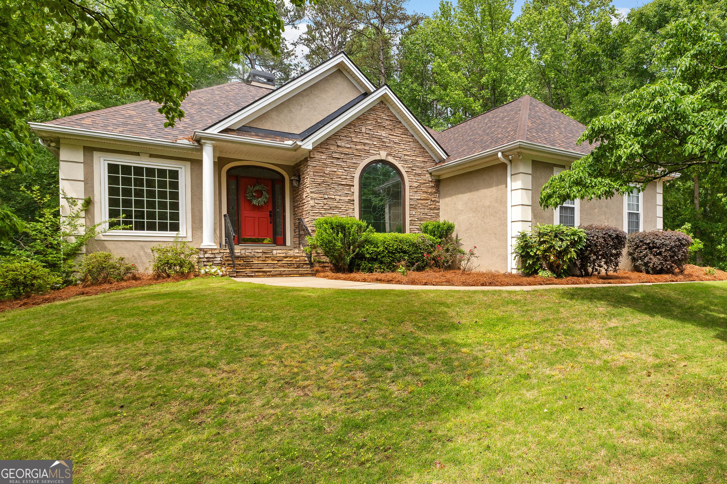 Photo one of 40 High St Sharpsburg GA 30277 | MLS 10508030G