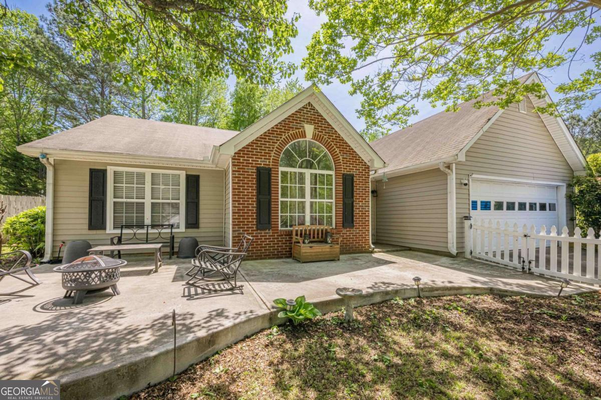Photo one of 5045 Edinborough Pl Sugar Hill GA 30518 | MLS 10508423G