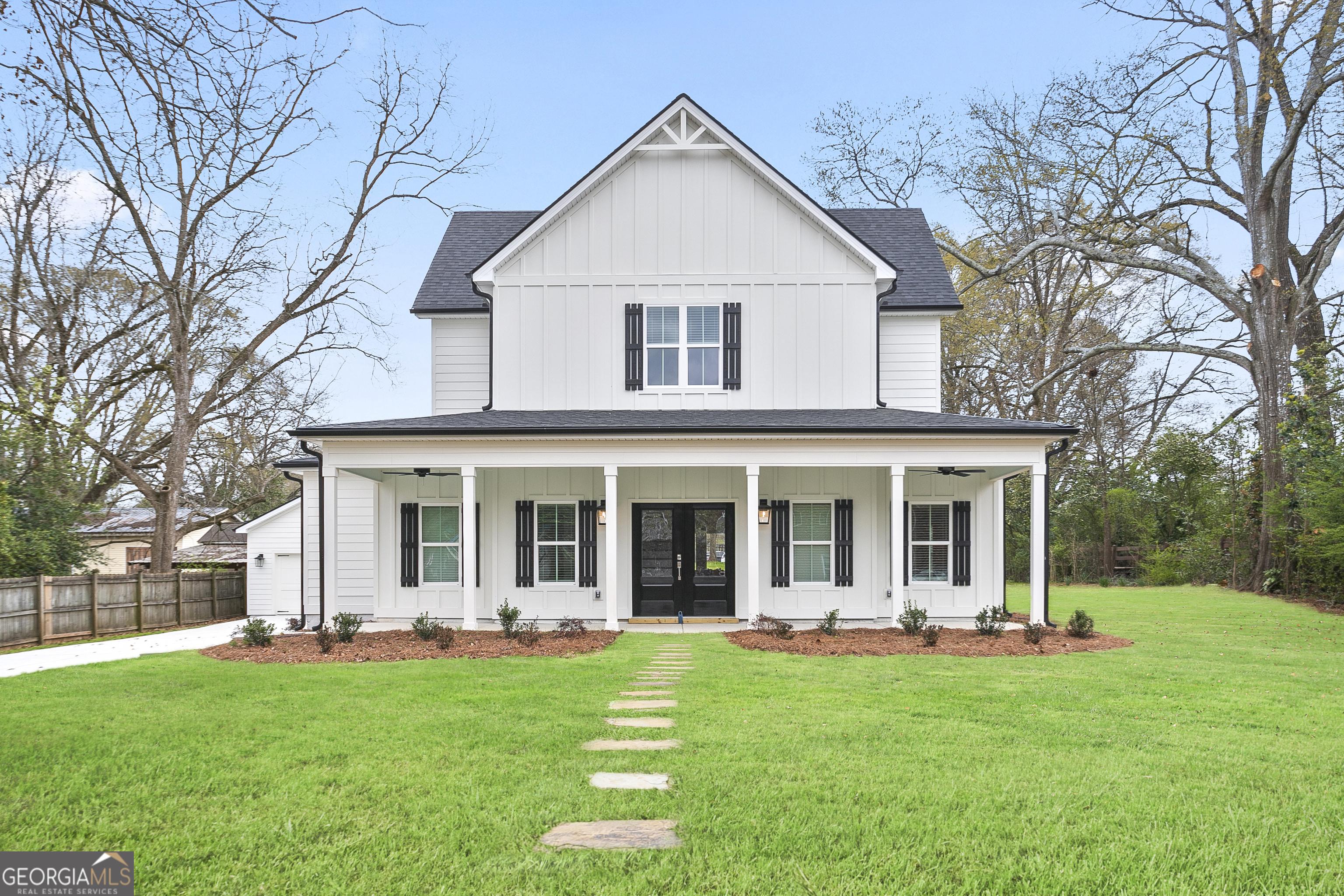 Photo one of 61 Main St Moreland GA 30259 | MLS 10509387G