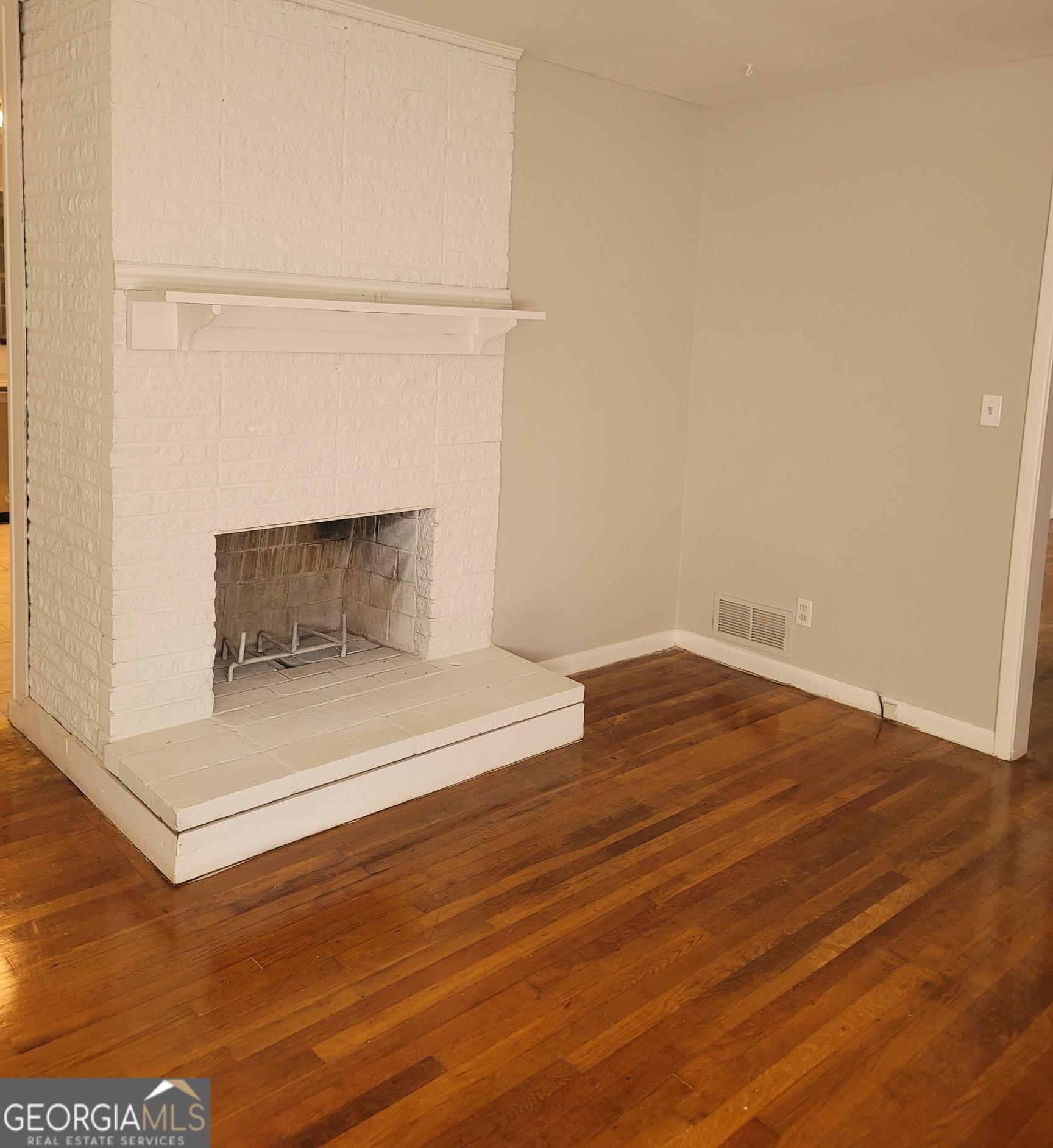 Photo #2