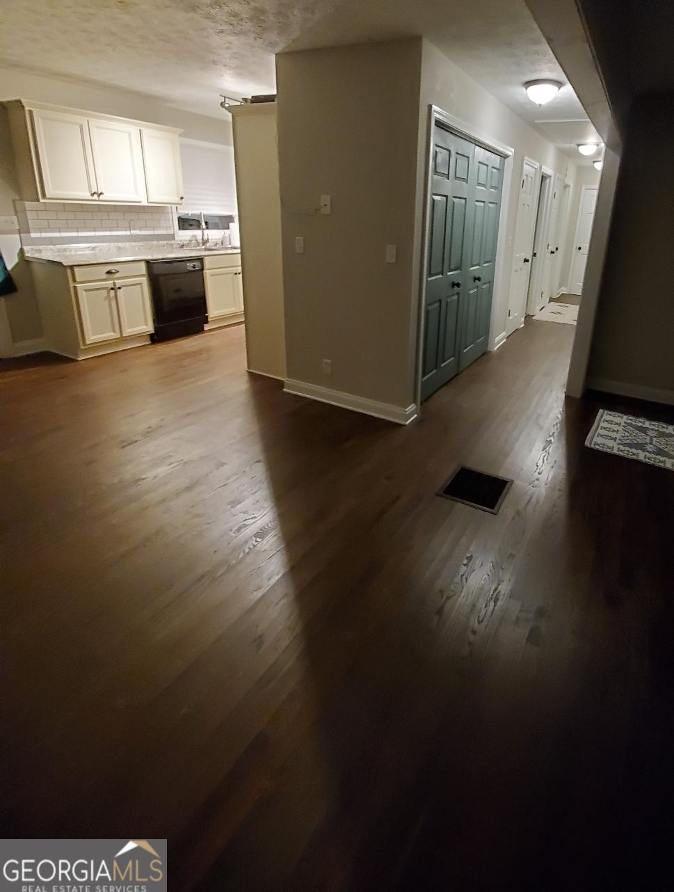 Photo #28