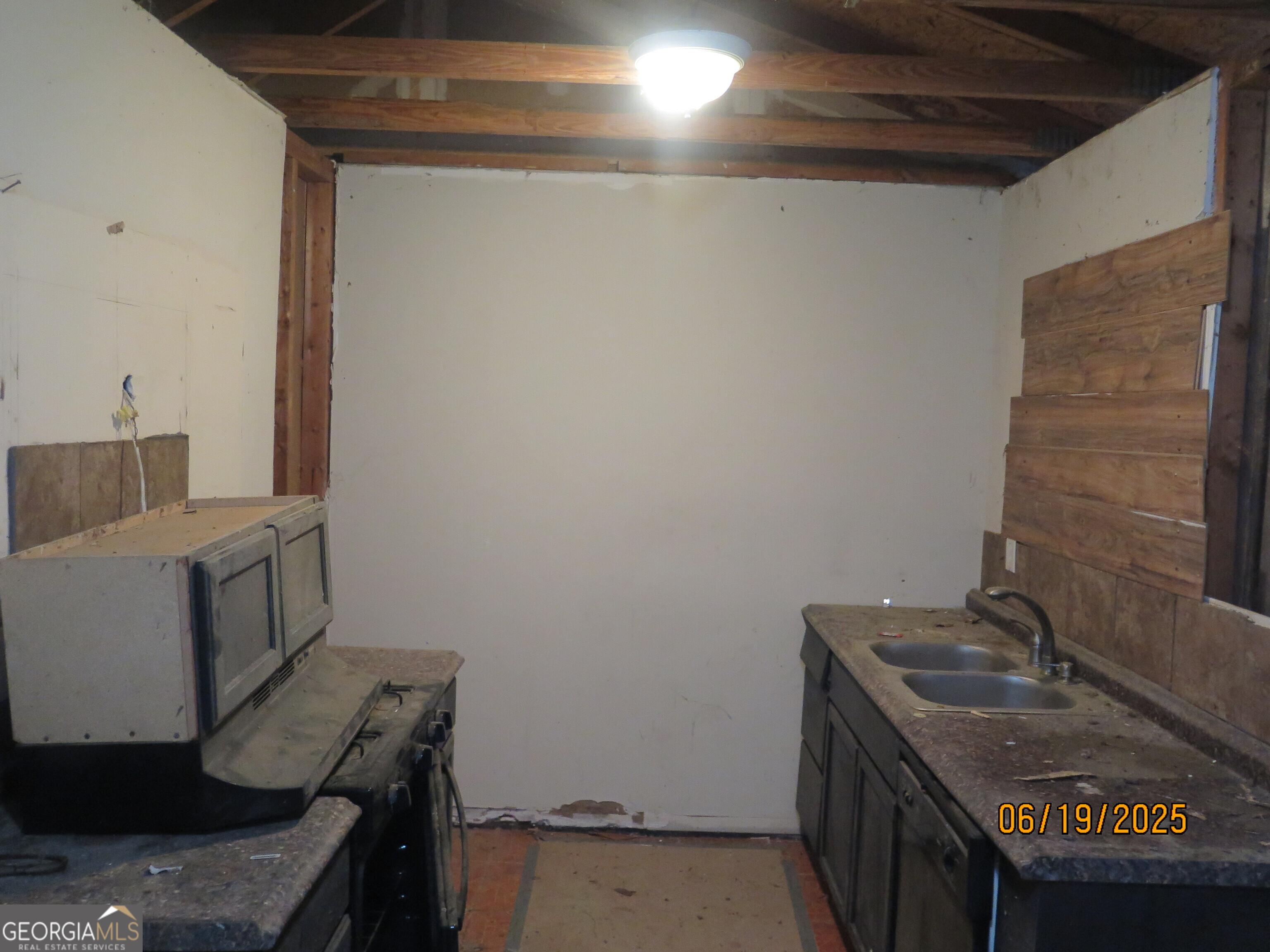 Photo #11