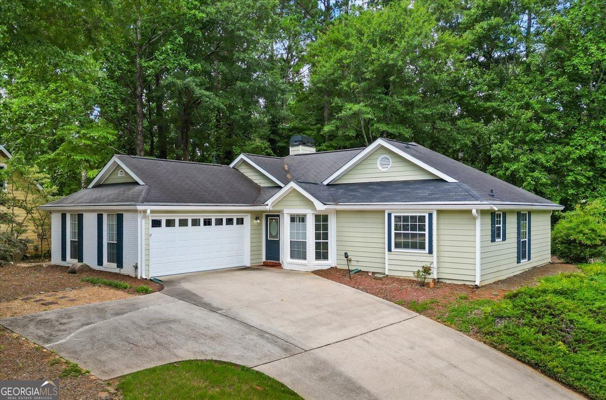 Photo one of 539 Horseshoe Cir Stockbridge GA 30281 | MLS 10550834G