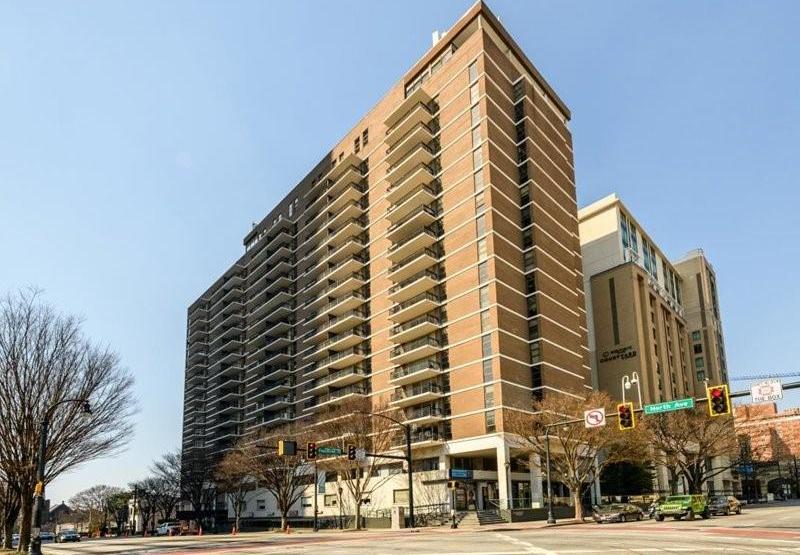 Photo one of 620 Peachtree Ne St # 1714 Atlanta GA 30308 | MLS 7486564F