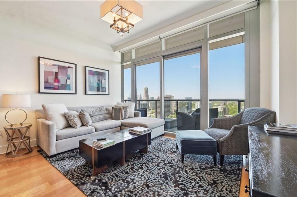 Photo one of 3630 Peachtree Ne Rd # 2305 Atlanta GA 30326 | MLS 7488569F