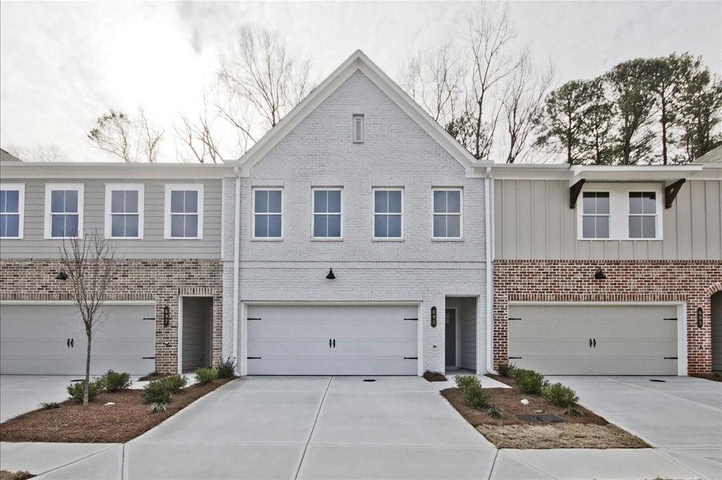 Photo one of 695 Sunstone Ln Lawrenceville GA 30043 | MLS 7493195F