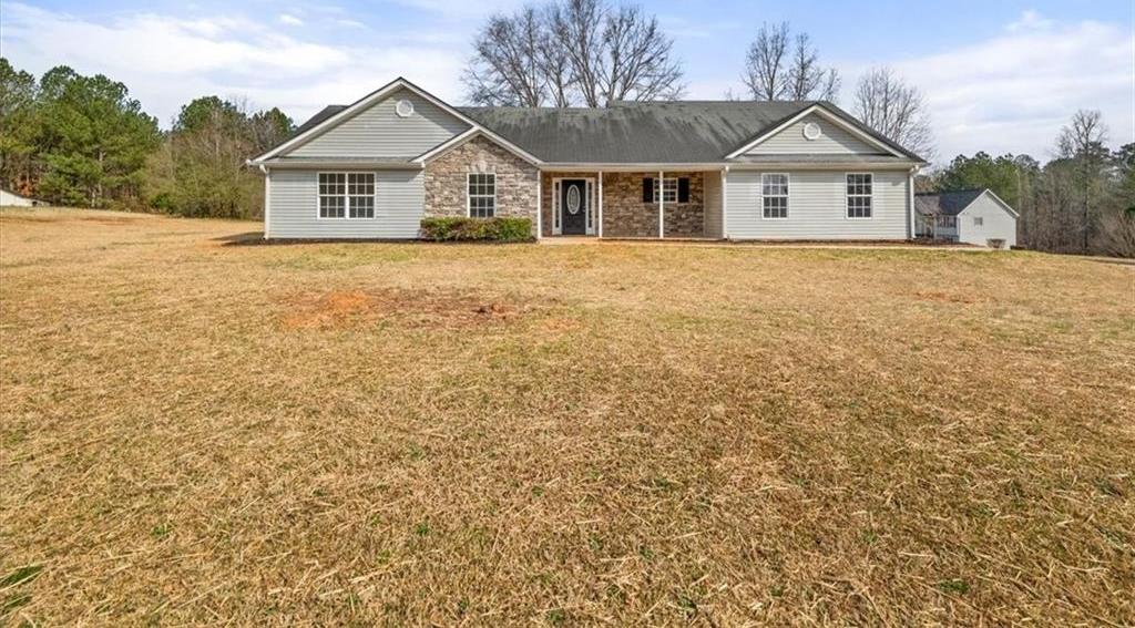 Photo one of 85 Blue Jay Dr Covington GA 30016 | MLS 7501284F