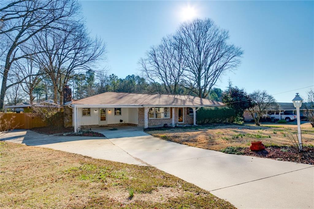 Photo one of 2833 Alan Sw Dr Marietta GA 30064 | MLS 7506323F