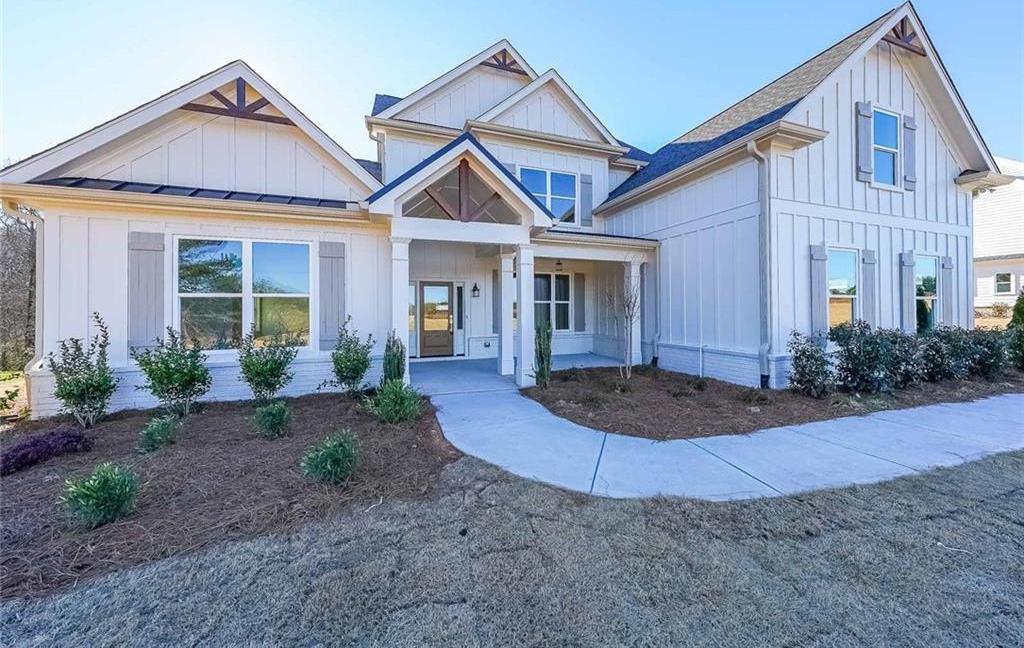 Photo one of 5470 Crow Dr Cumming GA 30041 | MLS 7507723F
