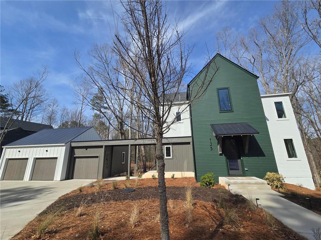 Photo one of 135 Cedarwood Ln Roswell GA 30075 | MLS 7508134F