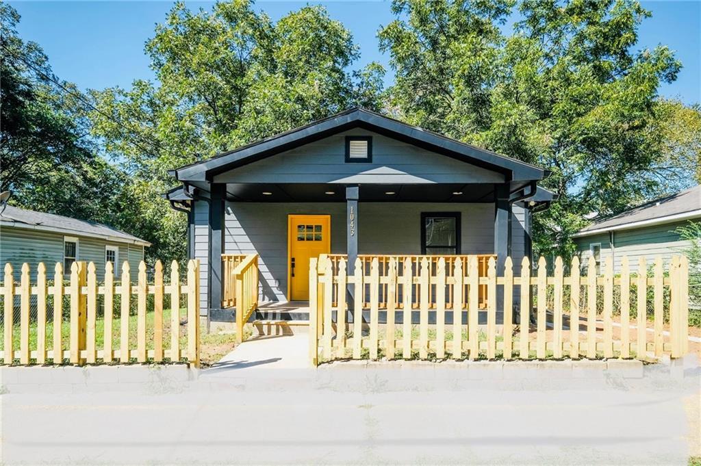 Photo one of 1043 Smith Sw St Atlanta GA 30310 | MLS 7510770F