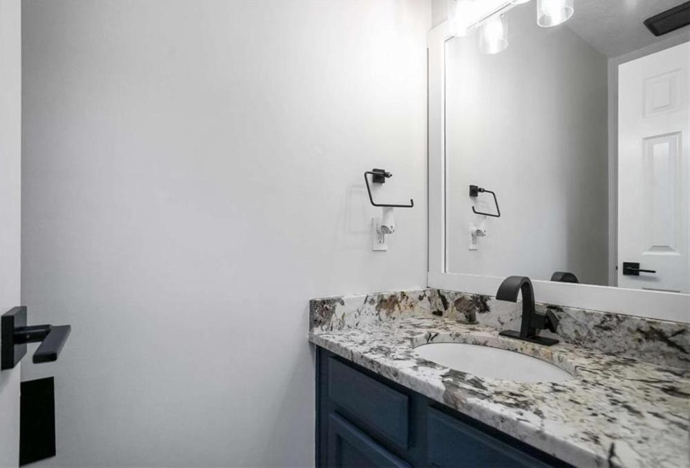 Photo #12
