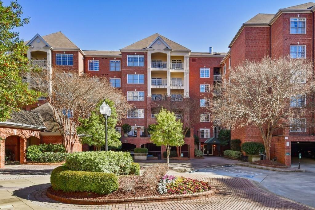 Photo one of 211 Colonial Homes Nw Dr # 1105 Atlanta GA 30309 | MLS 7513801F