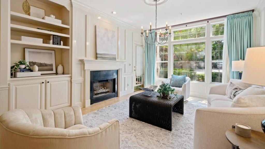 Photo one of 3636 Habersham Nw Rd # 1108 Atlanta GA 30305 | MLS 7516749F