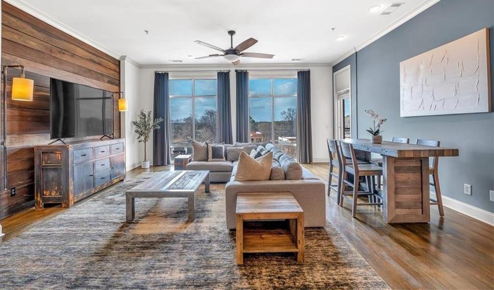 Photo one of 360 Chambers St # 301 Woodstock GA 30188 | MLS 7521328F