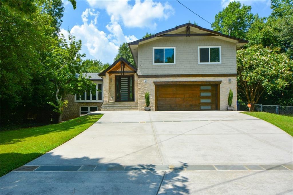 Photo one of 2116 Strasburg Ct Dunwoody GA 30338 | MLS 7525323F
