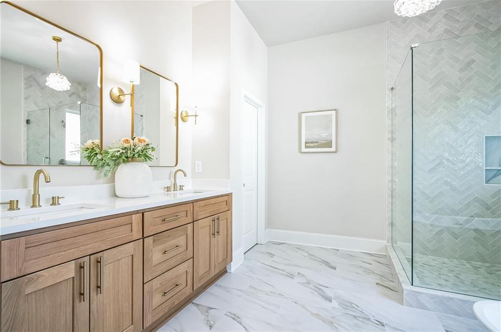 Photo one of 1826 Terry Mill Se Rd Atlanta GA 30316 | MLS 7528654F