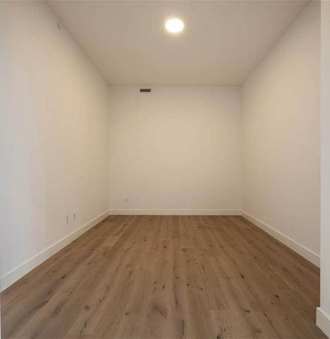 Photo #6