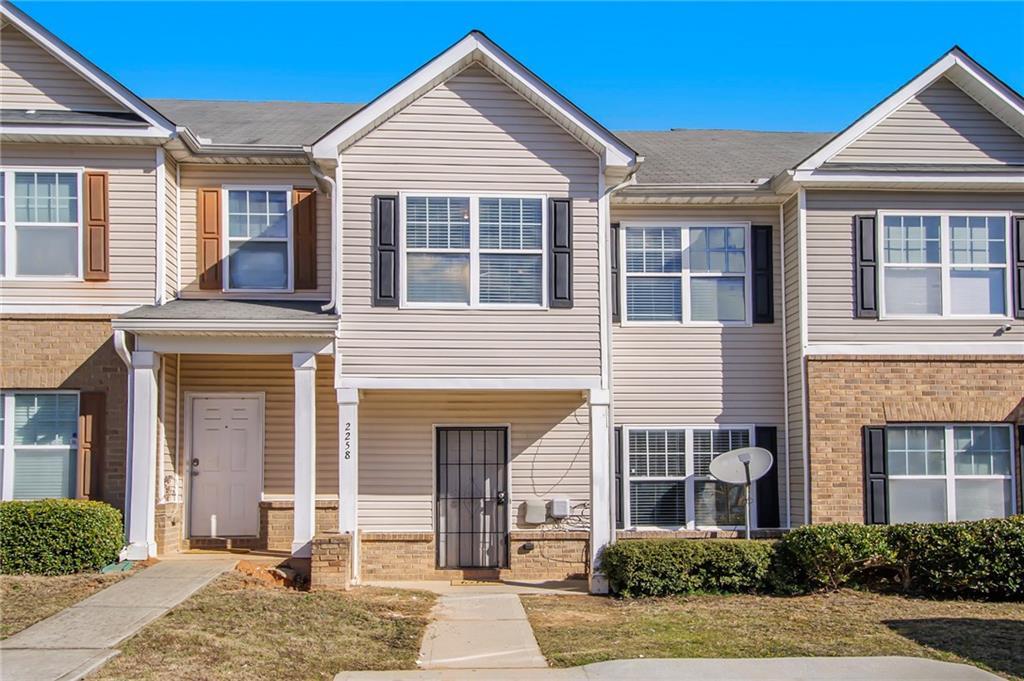 Photo one of 2258 Bigwood Trail Trl Atlanta GA 30349 | MLS 7534019F