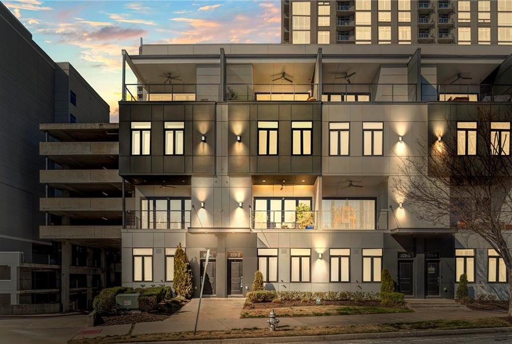 Photo one of 223 16Th Nw St # 2 Atlanta GA 30363 | MLS 7534163F