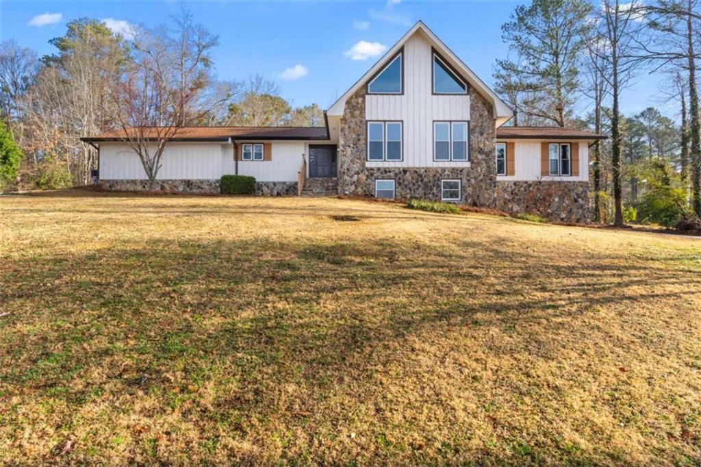 Photo one of 3222 Bay View Dr Jonesboro GA 30236 | MLS 7534923F