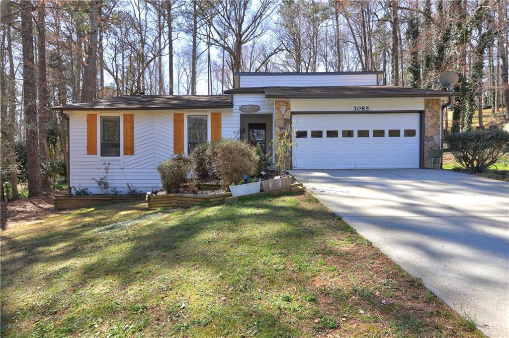 Photo one of 3085 Nappa Trl Stone Mountain GA 30087 | MLS 7536015F