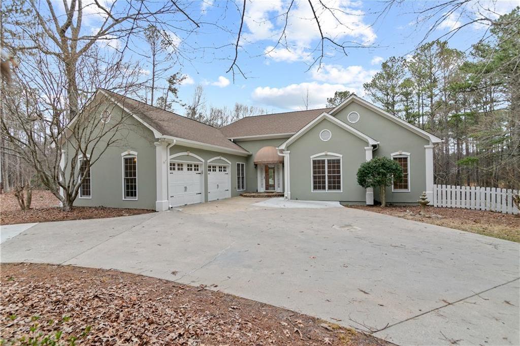 Photo one of 398 Picketts Xing Acworth GA 30101 | MLS 7536895F