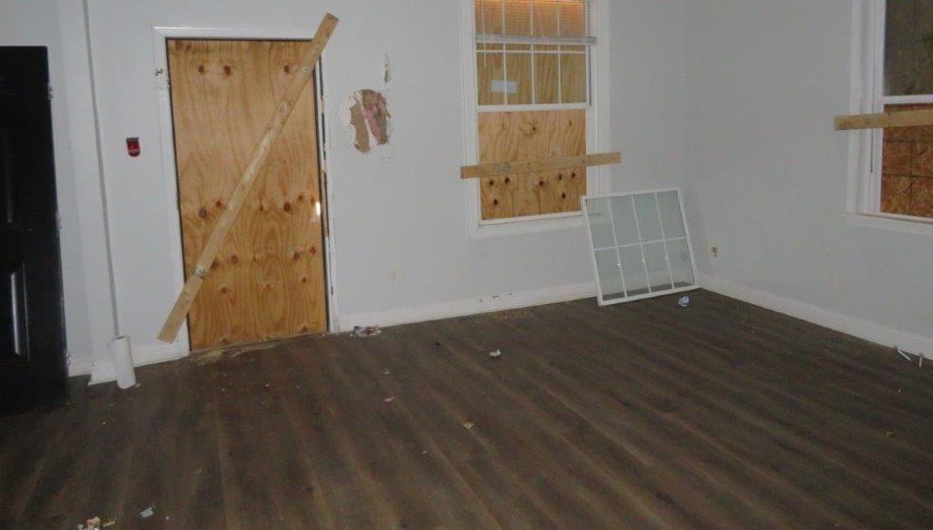 Photo #8