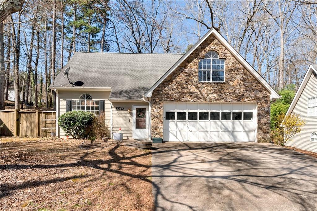 Photo one of 5532 Riverside Dr Sugar Hill GA 30518 | MLS 7538961F