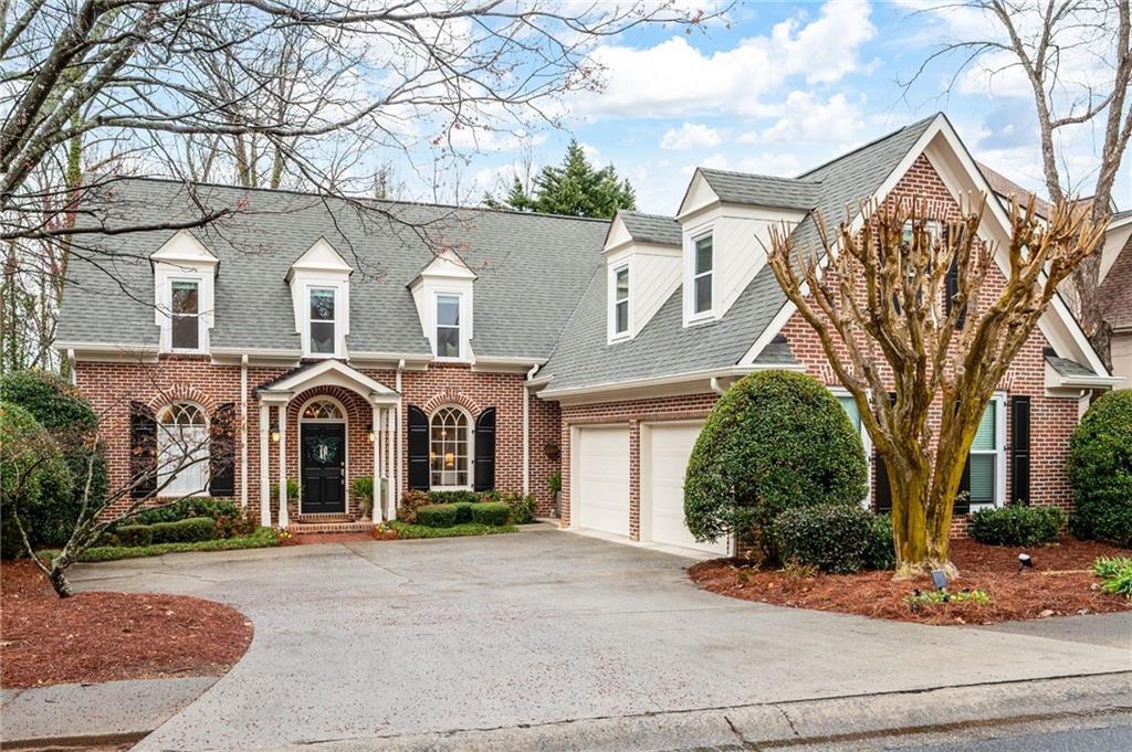 Photo one of 1207 Woodlawn Ne Dr Marietta GA 30068 | MLS 7539263F