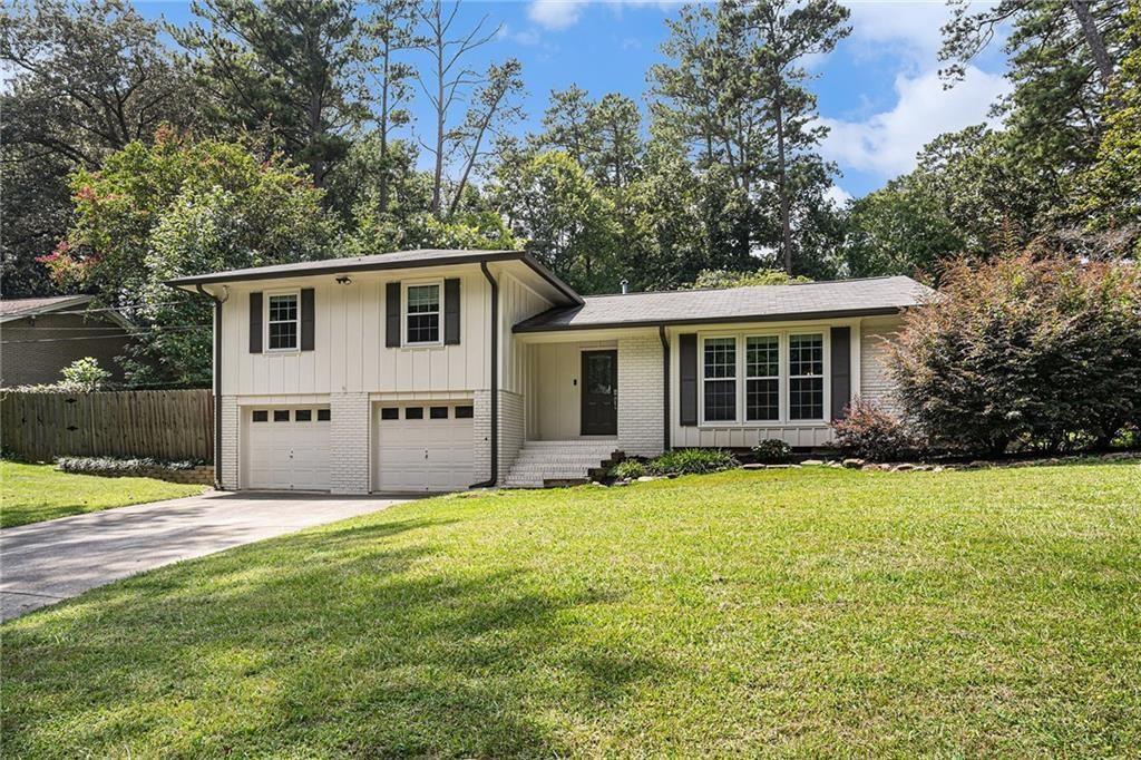 Photo one of 5498 Stoneybrook Se Ct Mableton GA 30126 | MLS 7539646F