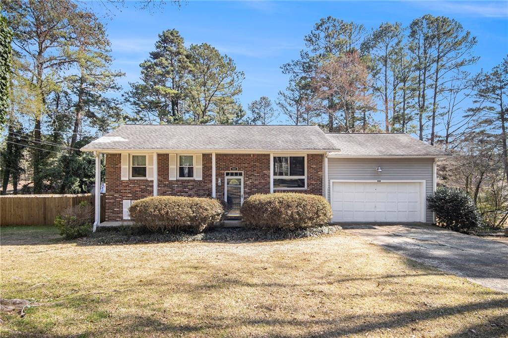 Photo one of 959 Frontier Sw Trl Marietta GA 30060 | MLS 7540237F