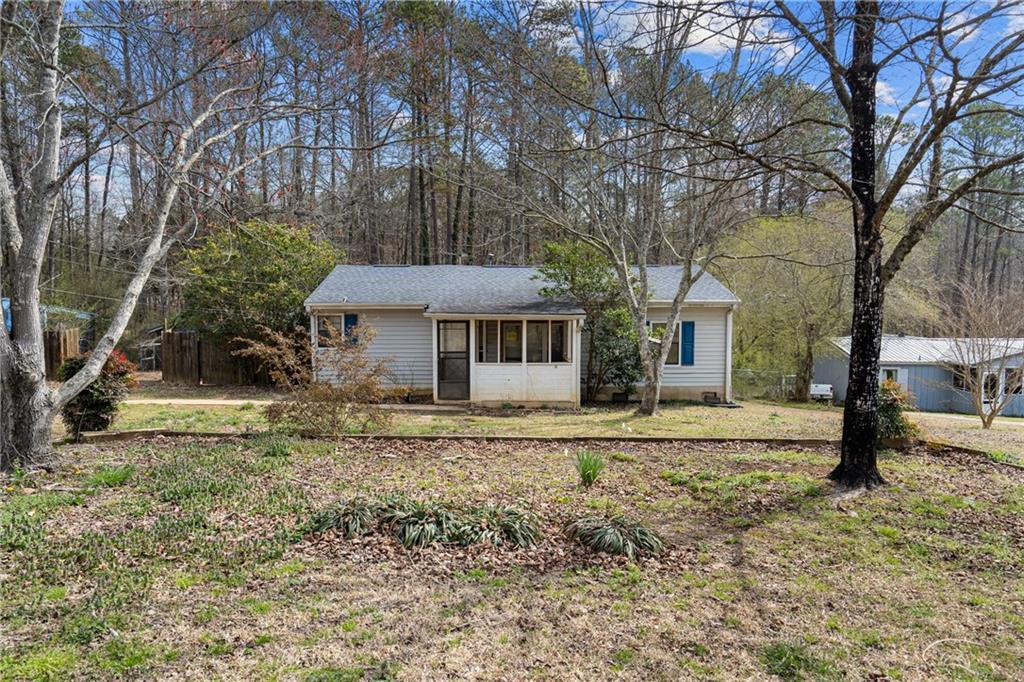 Photo one of 6219 Holly Ann Se St Acworth GA 30102 | MLS 7541086F