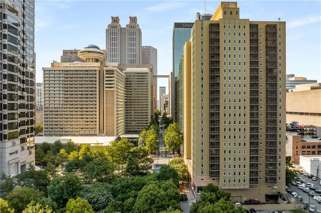 Photo one of 300 Peachtree St # 23-A Atlanta GA 30308 | MLS 7541327F