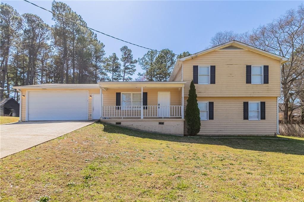 Photo one of 774 Marthas Dr Lawrenceville GA 30045 | MLS 7541397F